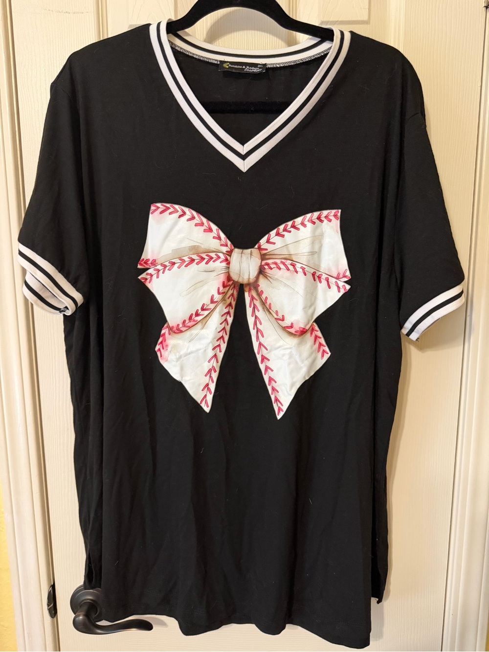 Womens Baseball Bow Graphic Short Sleeve Top in Black